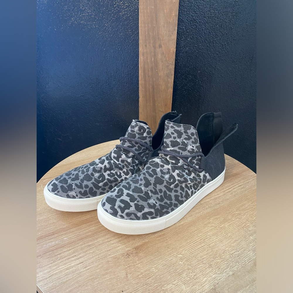 Very G Survivor Leopard Sneakers